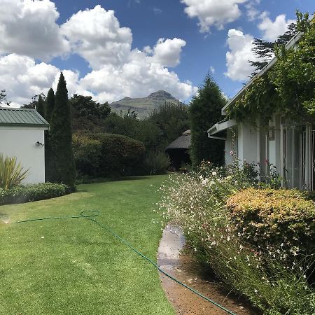 Rosewood Corner, Clarens Bed & Breakfast エクステリア 写真
