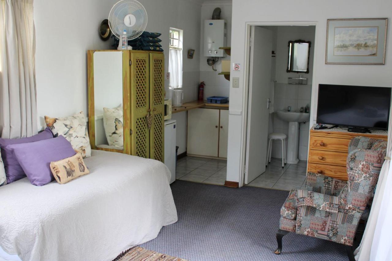 Rosewood Corner, Clarens Bed & Breakfast エクステリア 写真