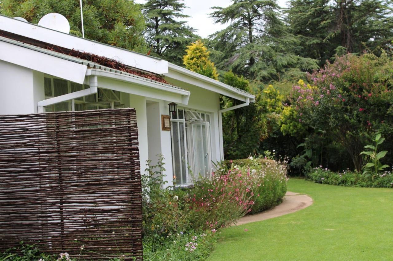 Rosewood Corner, Clarens Bed & Breakfast エクステリア 写真
