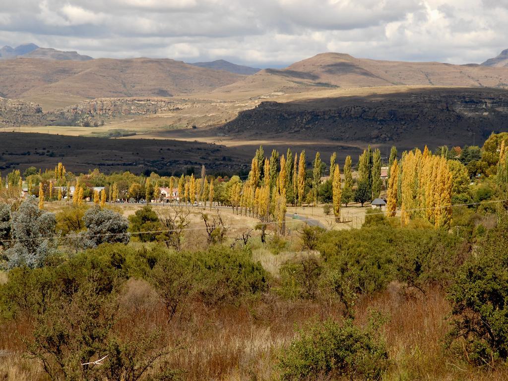 Rosewood Corner, Clarens Bed & Breakfast エクステリア 写真