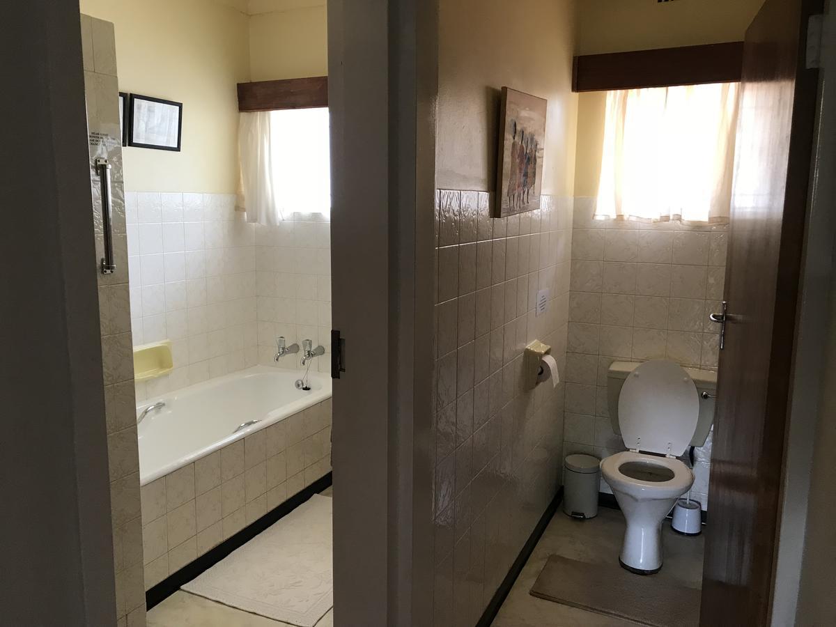 Rosewood Corner, Clarens Bed & Breakfast エクステリア 写真