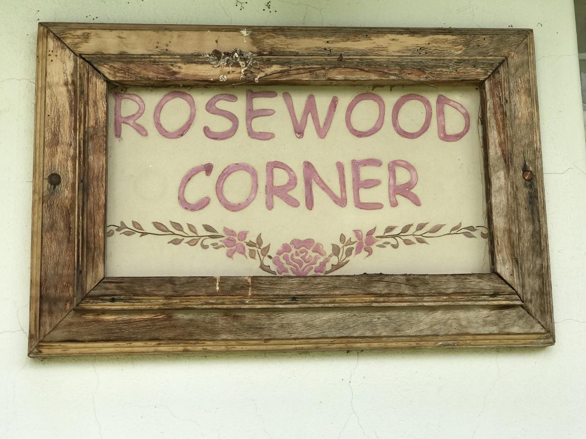 Rosewood Corner, Clarens Bed & Breakfast エクステリア 写真